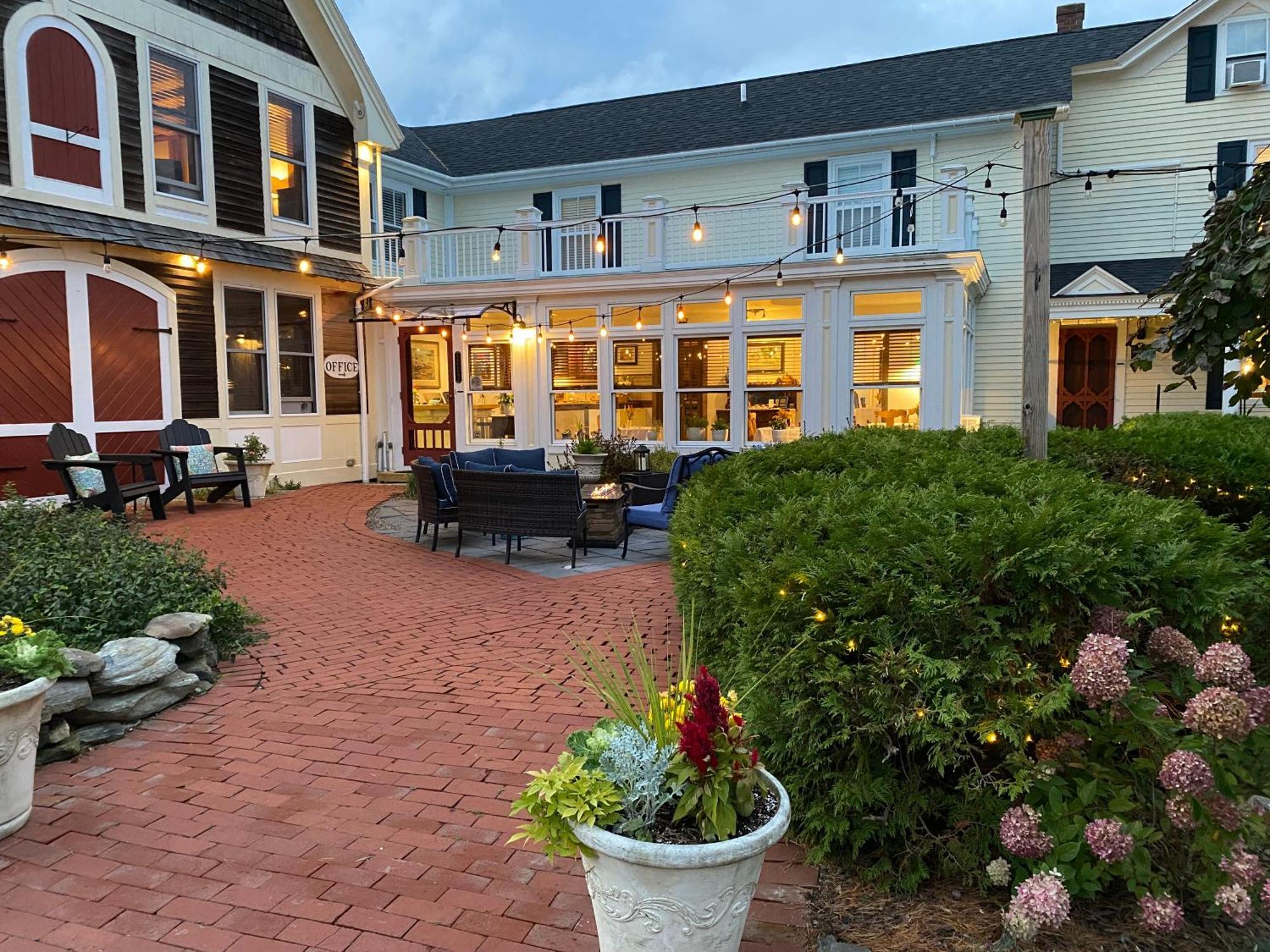 Spouter Inn Bed & Breakfast Lincolnville Dış mekan fotoğraf